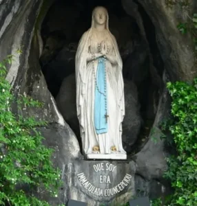 Erscheinungen in Lourdes